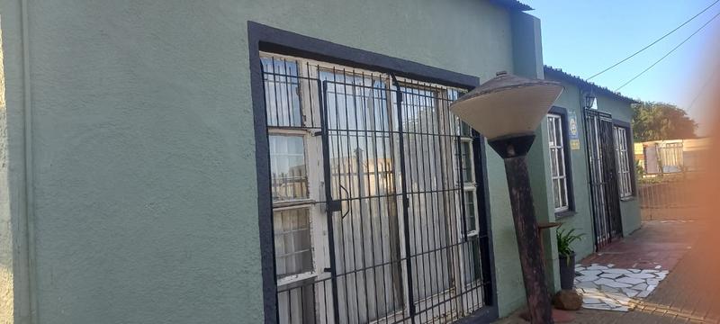3 Bedroom Property for Sale in Bloemside 2 Free State